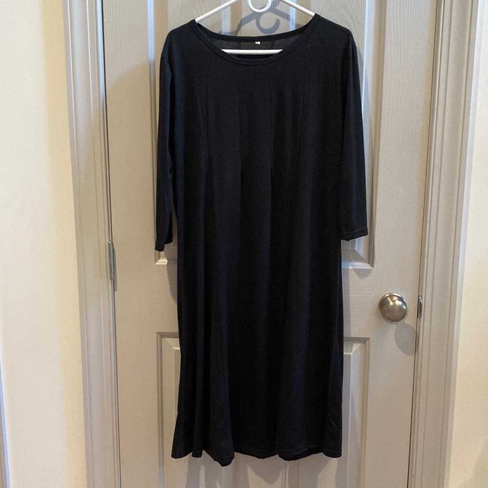 EUC basic black dress